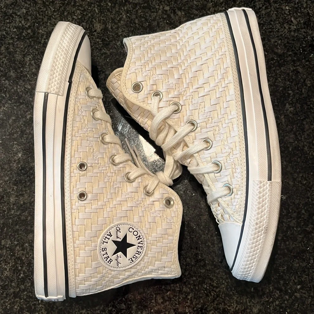 Converse Chuck High Top NWOT - Picture 3 of 11